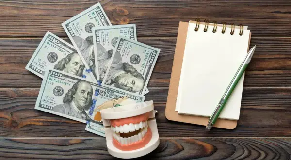 Zarobki dentystów w USA: Ile zarobisz i jak nostryfikować dyplom?