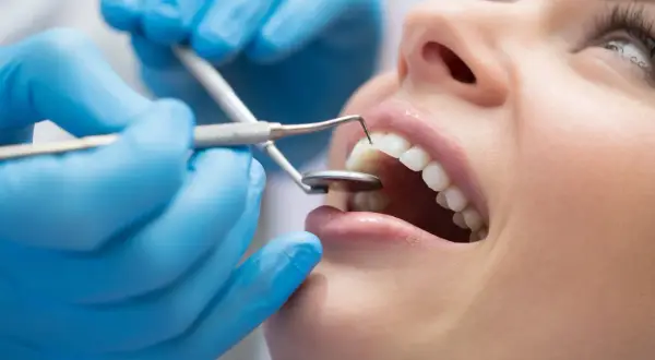 Dentysta NFZ: Co obejmuje? Sprawdź pełny zakres świadczeń